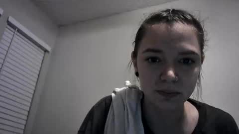 Snapshot of littlejessielov chatting on February 18, 1:10 am Jessie online show from February 18, 1:10 am