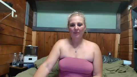 lisanixs online show from June 22, 3:25 am