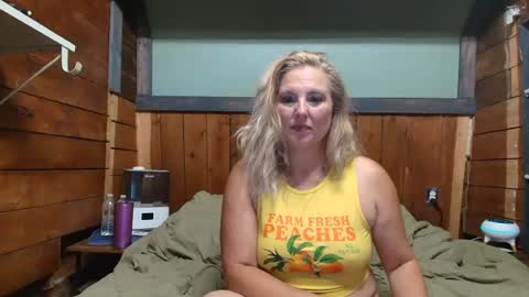 lisanixs online show from July 14, 4:55 pm