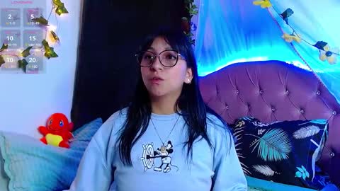 Snapshot of littlerouse_ chatting on March 9, 4:49 am Ruby Rouse online show from March 9, 4:49 am