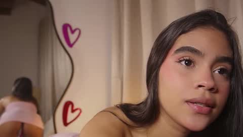 littletammy_ online show from March 7, 5:31 pm