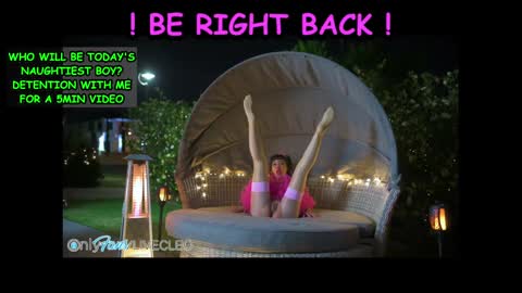 Snapshot of livecleo chatting on February 15, 12:04 am Cleo Patra online show from February 15, 12:04 am