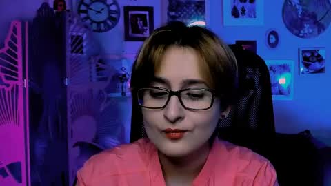 LixeLuna online show from May 11, 6:26 am