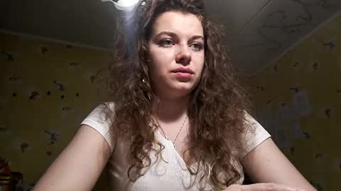 Molly online show from April 26, 5:10 pm