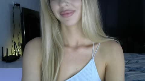 LizaSweetyy online show from May 4, 11:14 am