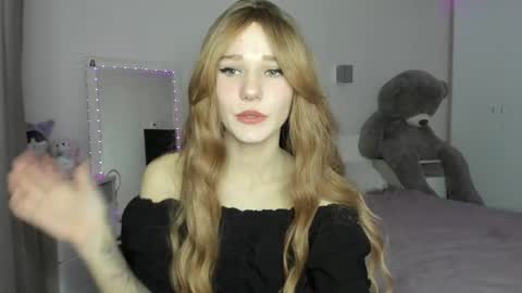 lizza_a online show from March 16, 6:45 pm