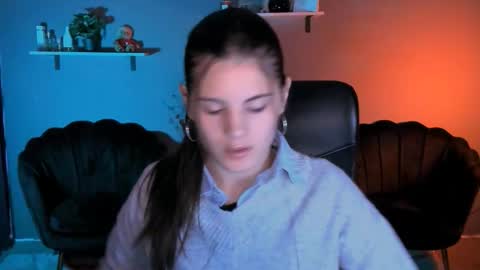Snapshot of lizzie_boom chatting on October 19, 9:33 am lizzie_boom online show from October 19, 9:33 am