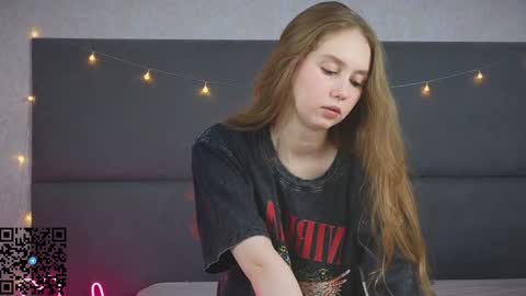 Lizzy online show from January 13, 11:30 am