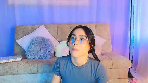 lizzy_kane online show from June 18, 8:36 pm