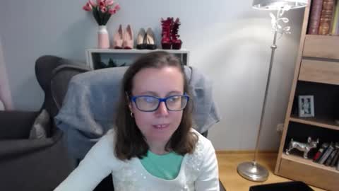 Lizzy online show from October 1, 5:23 am