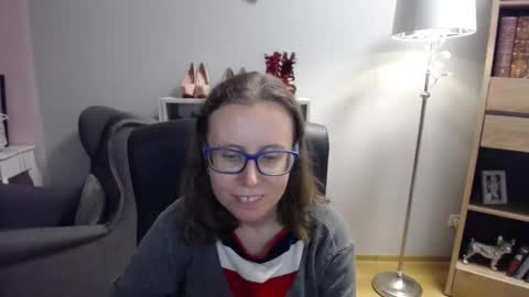 Lizzy online show from October 10, 5:34 am