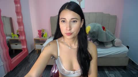 Snapshot of lizzyluk_ch chatting on February 7, 5:51 pm Lizzy SCHEDULE BROADCASTING Monday-Saturday 11am4pm Colombia online show from February 7, 5:51 pm