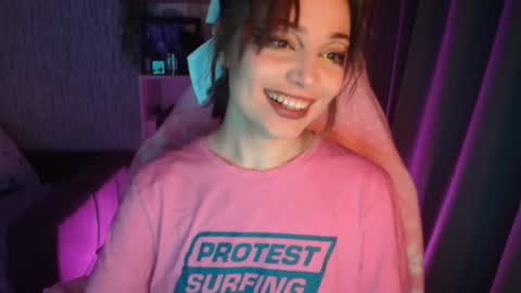 lola online show from January 11, 8:54 am