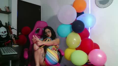 lola_fiery online show from October 21, 2:43 pm