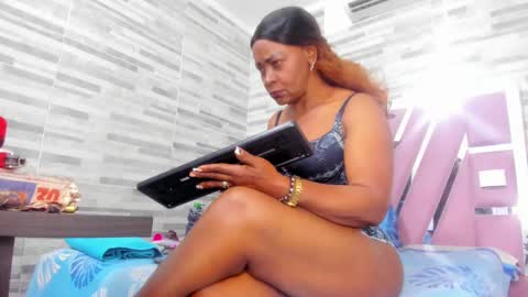 Snapshot of lola_hornei chatting on February 27, 11:20 am Lola online show from February 27, 11:20 am