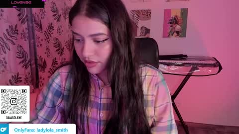lolaasmith_21 online show from March 10, 4:07 am