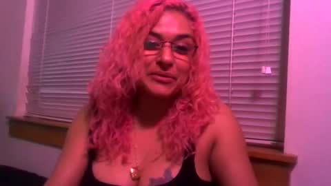 lolaknowya online show from January 14, 10:53 am