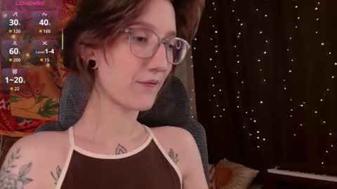 lolami_ online show from June 14, 8:58 am