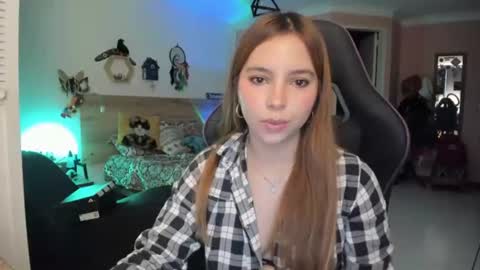 Lola doll online show from August 6, 5:42 pm