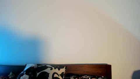 Lola doll online show from May 7, 1:59 pm
