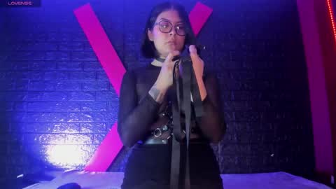 Lola online show from December 2, 11:56 am