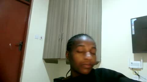 Snapshot of lolli_pop98 chatting on February 23, 6:07 pm zuri online show from February 23, 6:07 pm