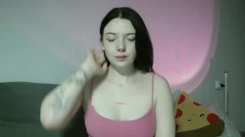 Lilly online show from November 24, 2:19 pm