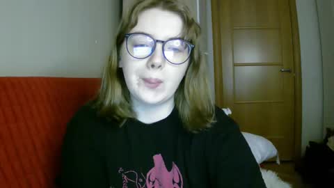 Lilly online show from February 3, 7:18 am