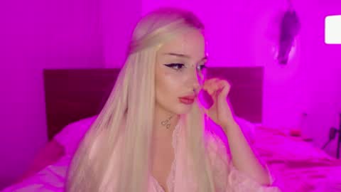 Kari online show from May 9, 1:24 pm