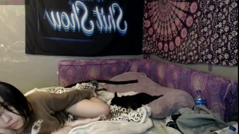 londonray online show from September 14, 10:02 am