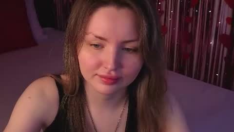 Lora online show from June 30, 3:00 pm