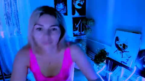 Lora online show from June 25, 3:28 am