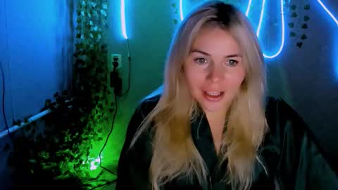 Lora online show from September 15, 2:20 am