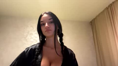 loraclay online show from October 13, 8:39 am