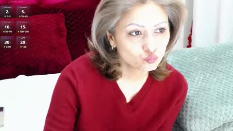 Snapshot of loradelniro1 chatting on February 24, 1:30 pm loradelniro1 online show from February 24, 1:30 pm
