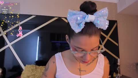 loraineblake online show from December 15, 1:16 pm