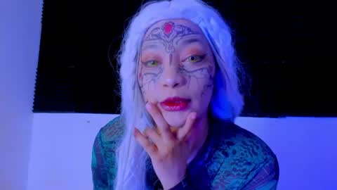 Lore Depp online show from June 23, 3:04 am