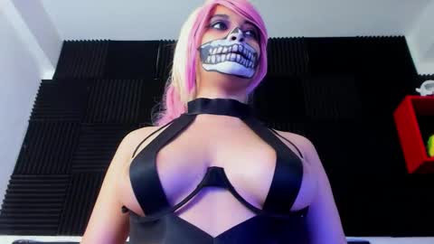 Lore Depp online show from January 6, 4:49 am