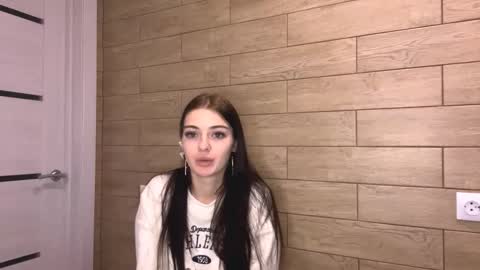 Olivia online show from December 21, 11:47 am