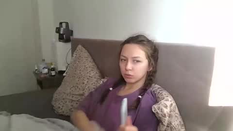 Snapshot of lorelea_cute chatting on September 30, 12:00 pm Lorelea cute online show from September 30, 12:00 pm