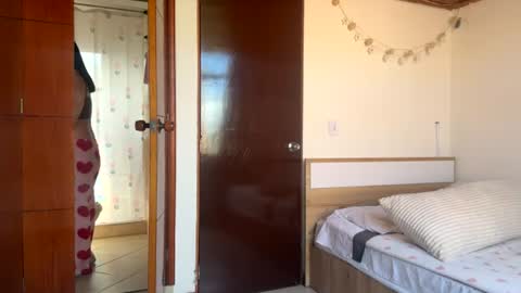 lorem_adams online show from June 17, 2:18 pm