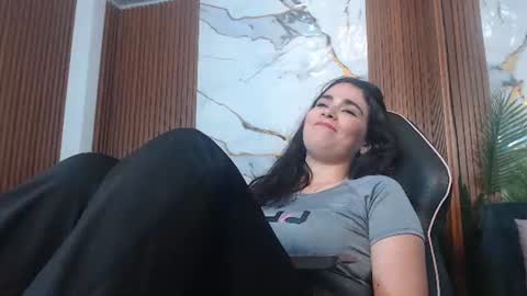 Loren online show from June 14, 2:24 am