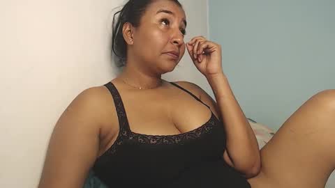 Loretta Gmez online show from February 6, 2:26 am