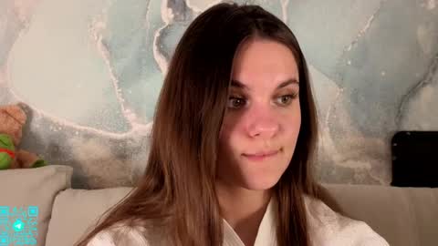 Chloe for Fan BlackHole online show from May 21, 5:22 pm