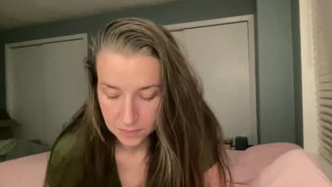 lothlori online show from March 11, 2:27 am