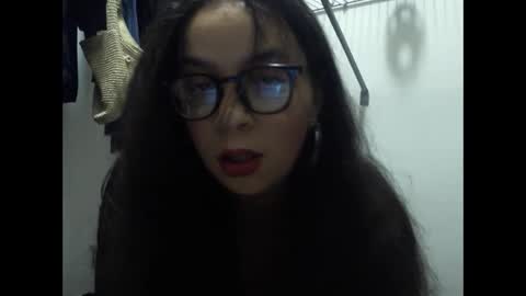 Jasmine online show from October 2, 7:57 am