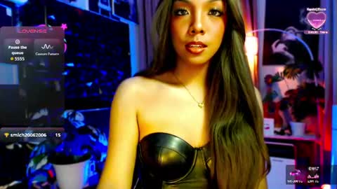 Louisa online show from June 22, 3:25 am