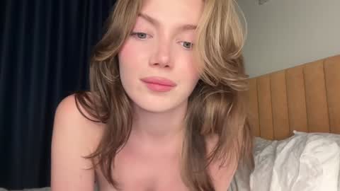 Sofi   online show from September 21, 6:06 pm