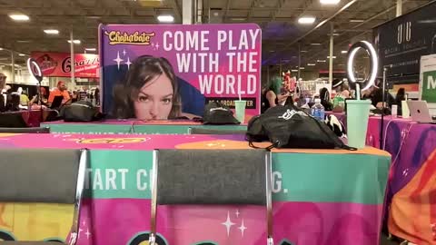 Raquel Love online show from December 6, 10:40 pm