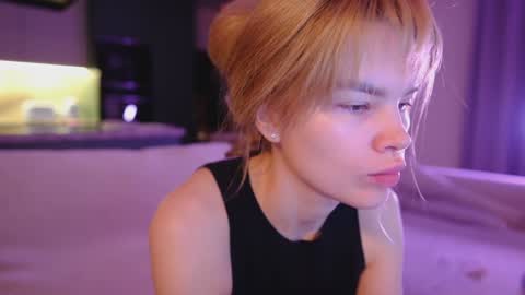 Snapshot of love_you_to123 chatting on January 20, 5:15 am love you to123 online show from January 20, 5:15 am